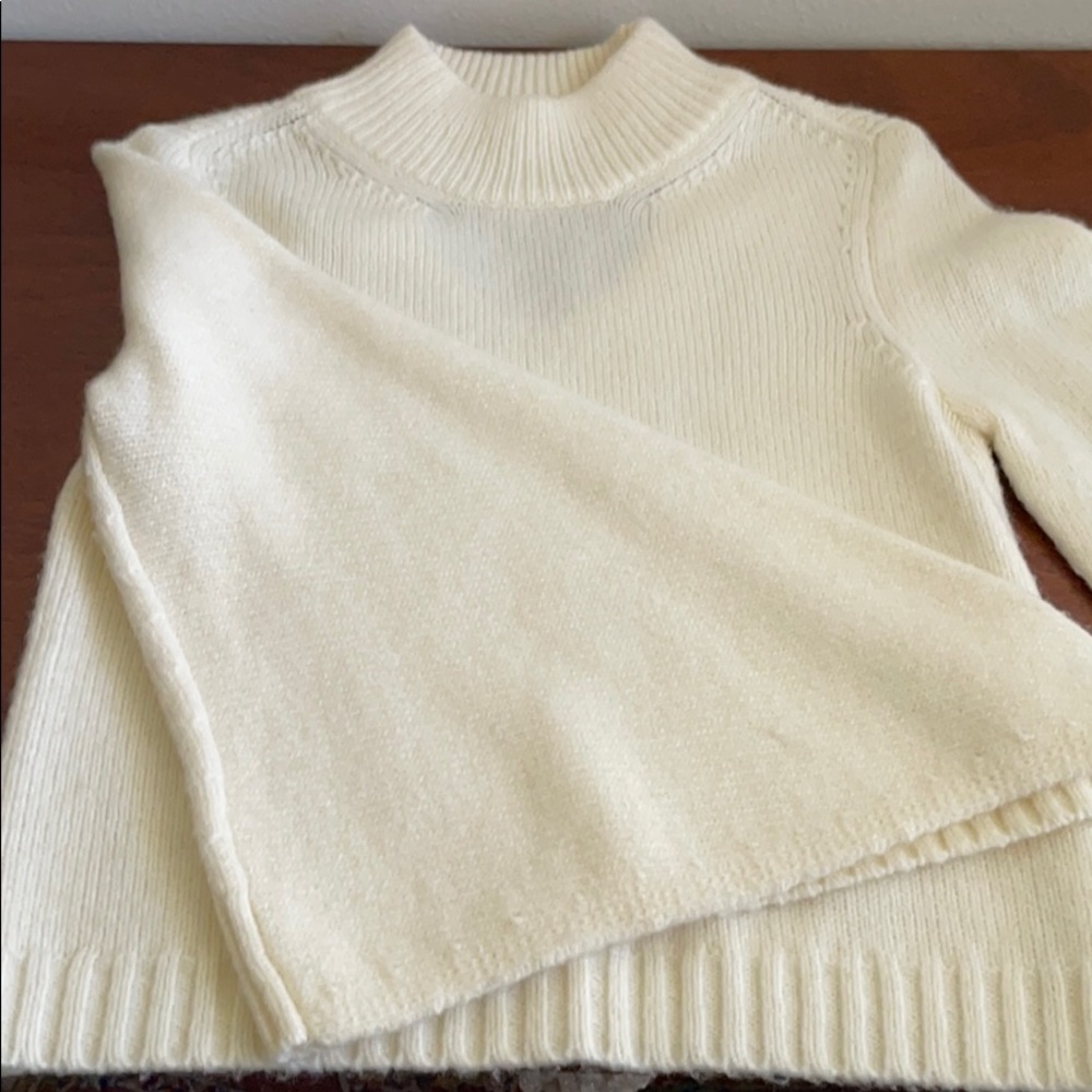 Moth Wool Bell Sleeve Sweater